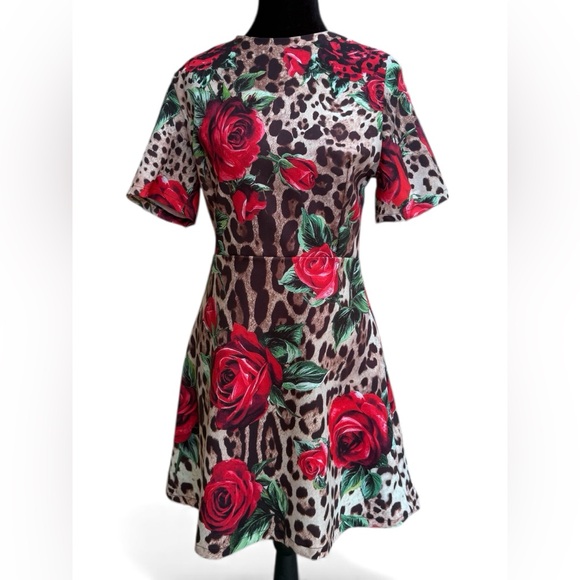 Dresses & Skirts - Chic Floral Leopard Mini Dress – Size S